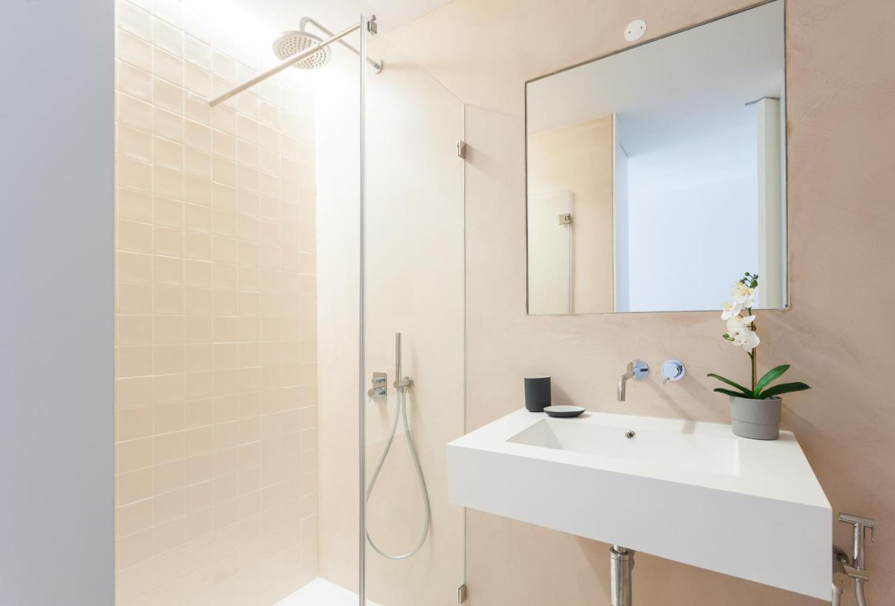 Flh Chiado Elegant Apartment Lisbon Bagian luar foto