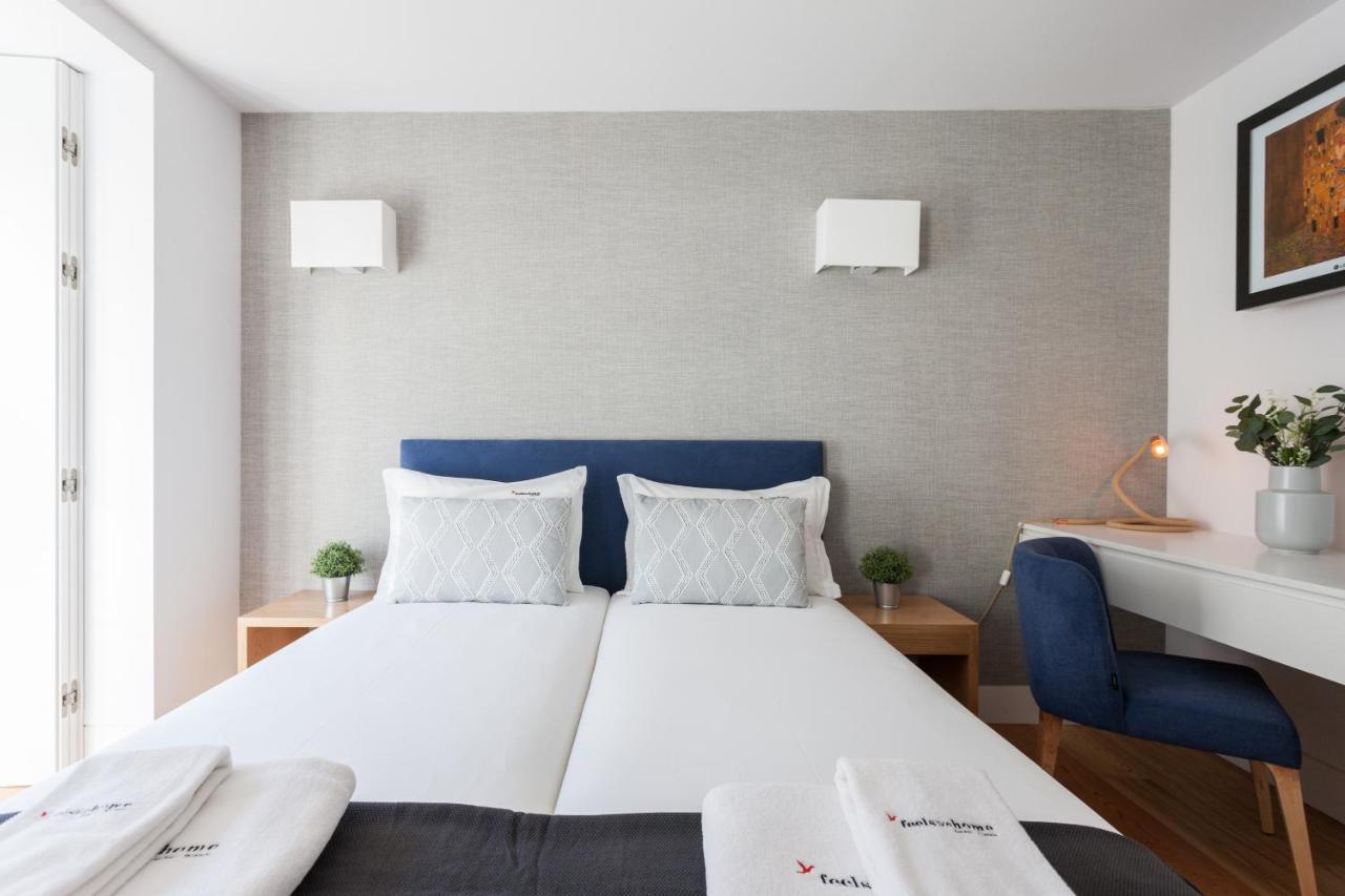 Flh Chiado Elegant Apartment Lisbon Bagian luar foto