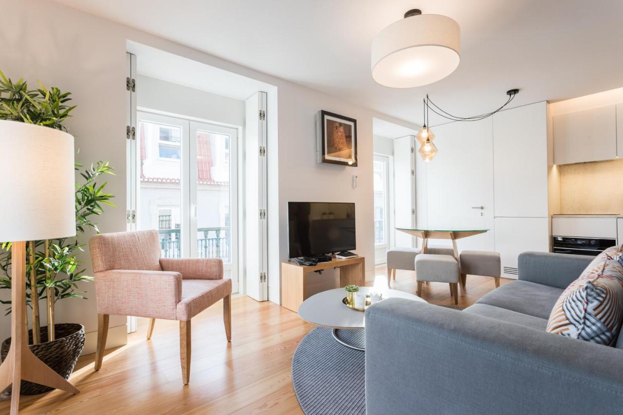 Flh Chiado Elegant Apartment Lisbon Bagian luar foto